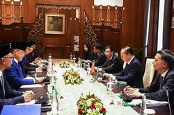C&ugrave;ng ASEAN đo&agrave;n kết, lớn mạnh