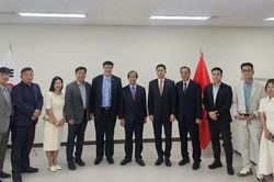 Ban Chính sách và Chiến lược Trung ương làm việc với Hiệp hội Doanh nhân & Đầu tư Việt Nam – Hàn Quốc