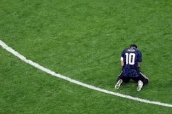 World Cup 2026: Khoảnh khắc ăn mừng của Messi gây bão mạng xã hội sau khi Argentina thắng tuyển Anh
