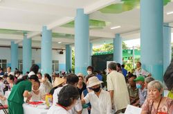 TP Hồ Ch&iacute; Minh ra qu&acirc;n cao điểm 150 ng&agrave;y đ&ecirc;m kh&aacute;m sức khỏe to&agrave;n d&acirc;n