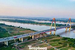Hà Nội xây 10 cảng thủy nội địa và 1 cảng hành khách dọc sông Hồng