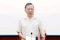 Bộ Chính trị ban hành chỉ thị mới về học tập, thực hành tư tưởng, đạo đức, phương pháp, phong cách Hồ Chí Minh