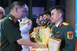 Cán bộ Đoàn lực lượng vũ trang Thủ đô tranh tài với dấu ấn AI