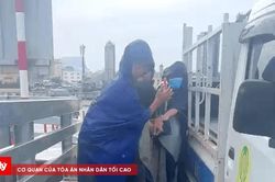 Ngăn chặn kịp thời nữ sinh có ý định nhảy cầu