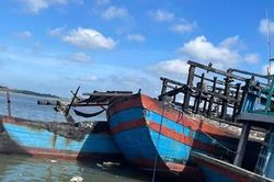 Li&ecirc;n tiếp ch&aacute;y t&agrave;u c&aacute;, C&ocirc;ng an TP HCM ph&aacute;t đi cảnh b&aacute;o