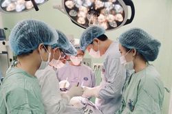 Bệnh viện K phẫu thuật u tuyến mang tai kích thước khổng lồ hơn 10cm