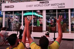 Được trả lương để xem World Cup - công việc trong mơ của người hâm mộ