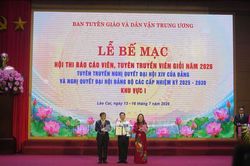 G&oacute;p phần đưa nghị quyết của Đảng thấm s&acirc;u v&agrave;o cuộc sống