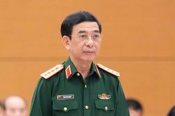 Đại tướng Phan Văn Giang tr&igrave;nh UBTVQH dự &aacute;n Luật Ph&ograve;ng, chống phổ biến vũ kh&iacute; hủy diệt h&agrave;ng loạt