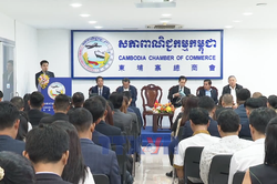 Th&uacute;c đẩy thương mại điện tử xuy&ecirc;n bi&ecirc;n giới Việt Nam - Campuchia