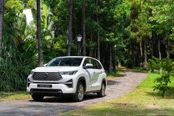 Toyota bán hơn 36.600 xe trong 6 tháng, doanh số hybrid tăng gấp đôi