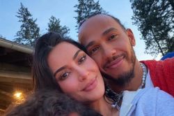 Bạn trai người mẫu Kim Kardashian gây chú ý