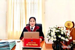 Nữ Thẩm ph&aacute;n bản lĩnh, tận t&acirc;m v&igrave; c&ocirc;ng l&yacute;