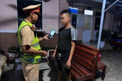 Xử phạt chủ xe và người điều khiển phương tiện không có bằng lái