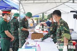 Lấy v&agrave; b&agrave;n giao mẫu h&agrave;i cốt liệt sĩ tại Nghĩa trang Liệt sĩ Hoằng H&oacute;a