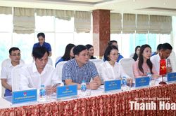 Trao đổi kinh nghiệm, tăng cường công tác đoàn và phong trào thanh thiếu nhi giữa Thanh Hóa - Hủa Phăn