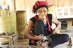 Chiếc a chói giữa rừng Trường Sơn