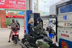 Chiều 16-7, gi&aacute; xăng dầu đồng loạt tăng, xăng E10 vượt ngưỡng 20.000 đồng/l&iacute;t