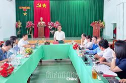 Kiểm tra c&ocirc;ng t&aacute;c cải c&aacute;ch h&agrave;nh ch&iacute;nh tại x&atilde; Phước Hữu