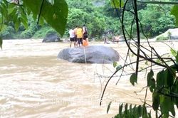 Bộ đội Biên phòng Lai Châu cứu giúp người dân, khắc phục hậu quả mưa lũ