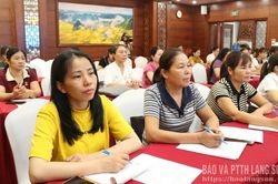 Tập huấn tư vấn pháp lý, hỗ trợ thủ tục đăng ký, tư vấn thành lập HTX cho hội viên phụ nữ