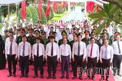 Dâng hương tưởng niệm, lấy mẫu hài cốt liệt sĩ chưa xác định được thông tin tại phường Vĩnh Phúc
