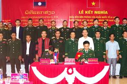 Chung tay bảo vệ biên giới Việt Nam-Lào