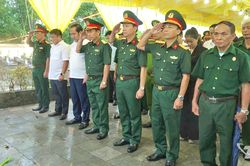 Triển khai lấy mẫu h&agrave;i cốt liệt sĩ chưa x&aacute;c định danh t&iacute;nh tại x&atilde; V&ocirc; Tranh