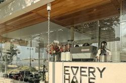 Từ vốn 6,25 tỷ đồng đến thương vụ 8 triệu USD: Điều g&igrave; đ&atilde; xảy ra với Every Half?