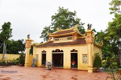 Về xã Hà Nam đến thăm đền Ngọc Hoa ở thôn Văn Tảo