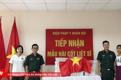 Điện Bi&ecirc;n b&agrave;n giao 668 mẫu h&agrave;i cốt liệt sĩ để gi&aacute;m định ADN