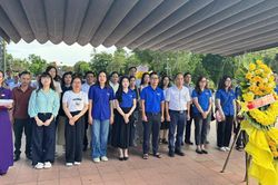 Chi bộ 5, NHNN Khu vực 9: Đổi mới sinh hoạt chuyên đề từ những 'địa chỉ đỏ'
