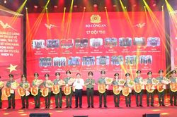 Lan tỏa kinh nghiệm giữ g&igrave;n an ninh, trật tự ở cơ sở