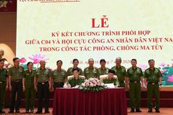 Ph&aacute;t huy sức mạnh c&aacute;c thế hệ C&ocirc;ng an trong ph&ograve;ng, chống ma t&uacute;y hiệu quả