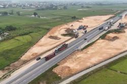 Đẩy nhanh xây dựng 21 trạm dừng nghỉ cao tốc Bắc – Nam