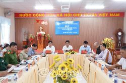 Thẩm định c&aacute;c mẫu biểu trưng (logo) x&atilde; Đất Mũi