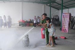 Công an xã Tân An Hội: Triển khai mô hình 'Thành phố muôn sắc hoa' tại các khu nhà trọ công nhân