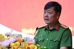 Công an TPHCM: Cùng người dân giải đáp, tháo gỡ vướng mắc về thủ tục hành chính