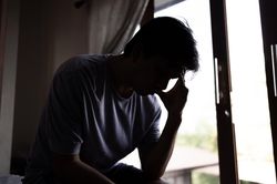 Ra trường thất nghiệp, tôi vẫn bị bố mẹ ghi nợ 3 triệu đồng/tháng tiền sinh hoạt