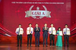 Vinh danh 34 t&aacute;c phẩm Cuộc thi ch&iacute;nh luận về bảo vệ nền tảng tư tưởng của Đảng