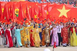 Từ 'bốn khoảng trống' đến tư duy mới về phát triển văn hóa