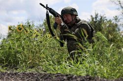 Nga từng bước đẩy lùi quân đội Ukraine khỏi Omelnik