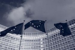 EU đang viết lại công thức chuyển đổi xanh