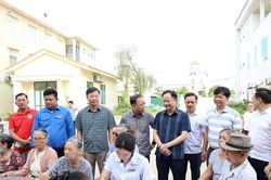 X&atilde; Chương Dương kh&aacute;m sức khỏe định kỳ miễn ph&iacute; cho nh&acirc;n d&acirc;n