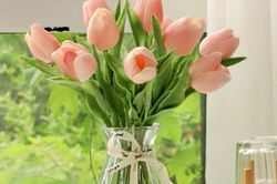 Mẹo đặt bình hoa ở vị trí này giúp tài lộc tự tìm đến, tiền vào như nước