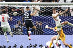 Ngược dòng đầy cảm xúc, Argentian lọt vào chung kết World Cup