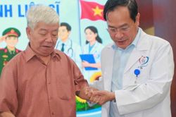 Thầy thuốc tri ân người có công bằng hành động thiết thực