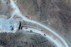 Thách thức Mỹ nếu tấn công cơ sở hạt nhân 'bất khả xuyên phá' của Iran