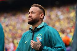 Neymar tậu siêu du thuyền 23 triệu USD