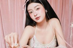 Ý Nhi và Phương Anh gây bàn tán